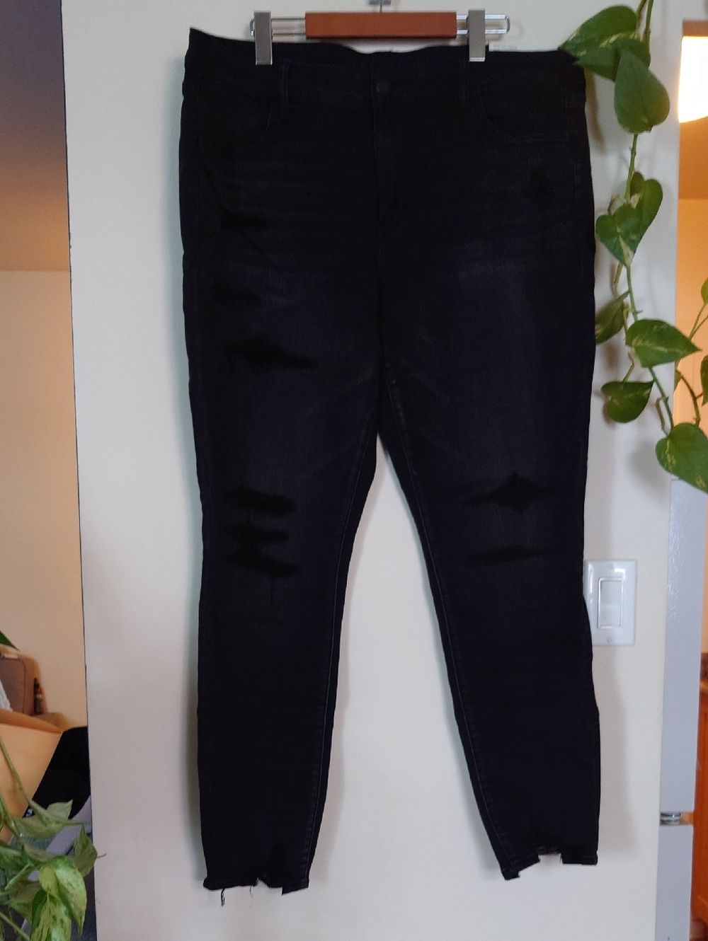 American Eagle Black Women's Skinny Distressed Jeans